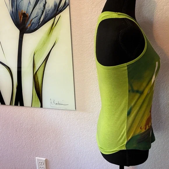 Disney tank top shirt size medium - Picture 2 of 5